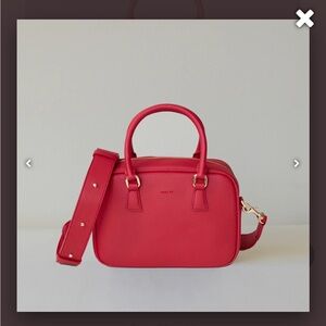 Angela Roi Barton Duffel in Red NWT elegant red purse